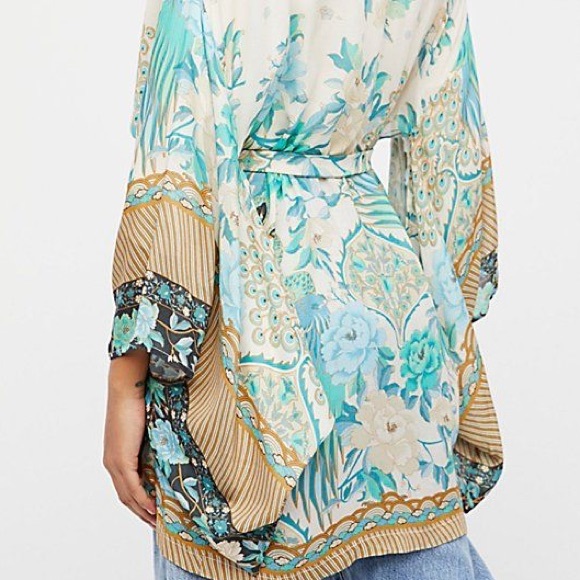 Cloud Dancer Short KIMONO Beach Wrap Coverup - Picture 4 of 6